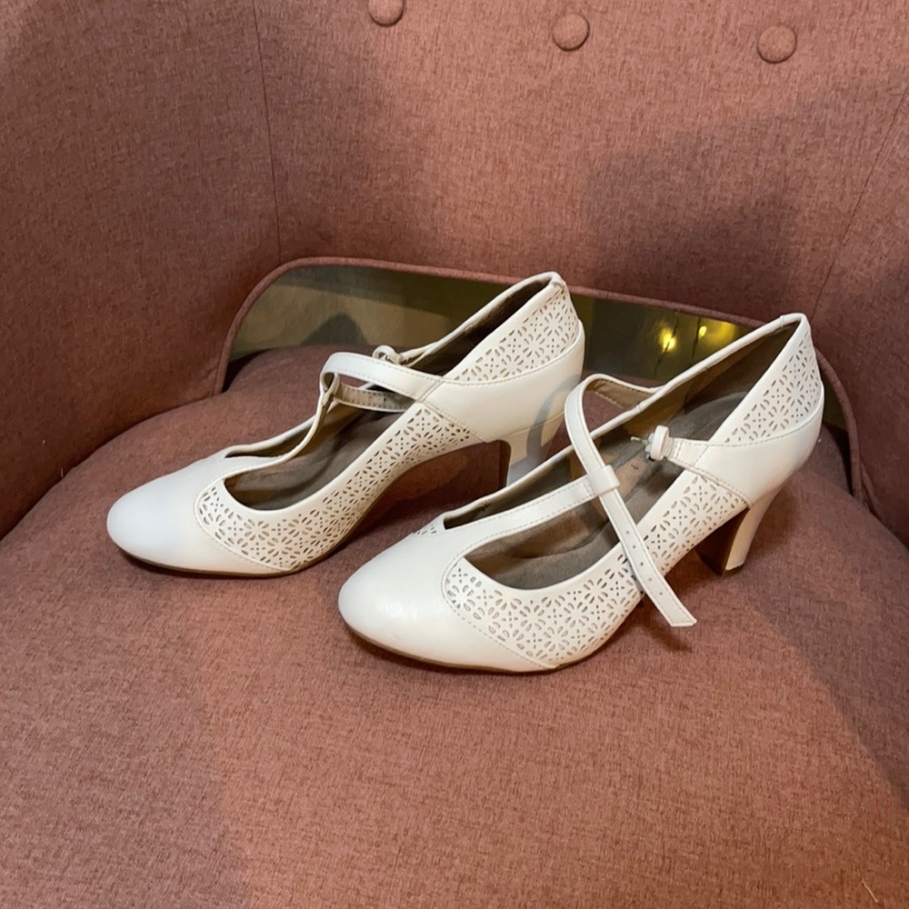 White Giani Bernini Heels